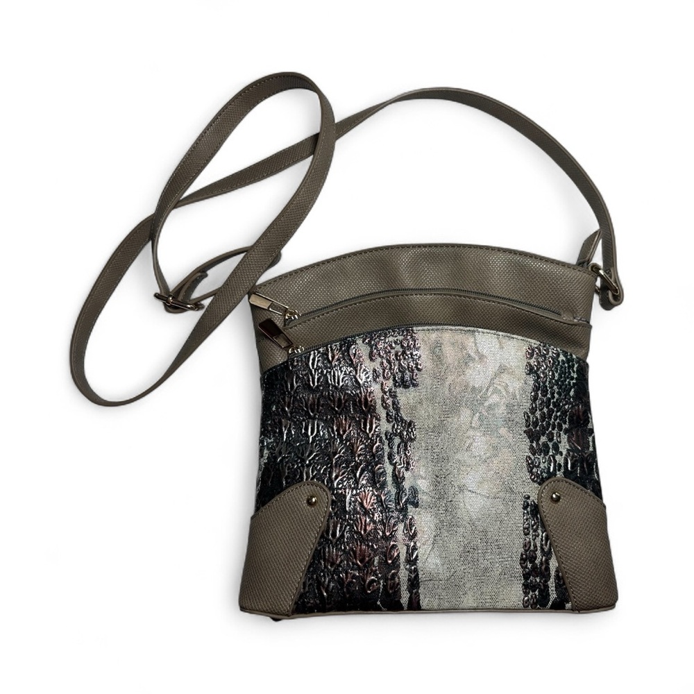 NWOT Karla Hanson Eva Women's‎ RFID Blocking Crossbody Bag